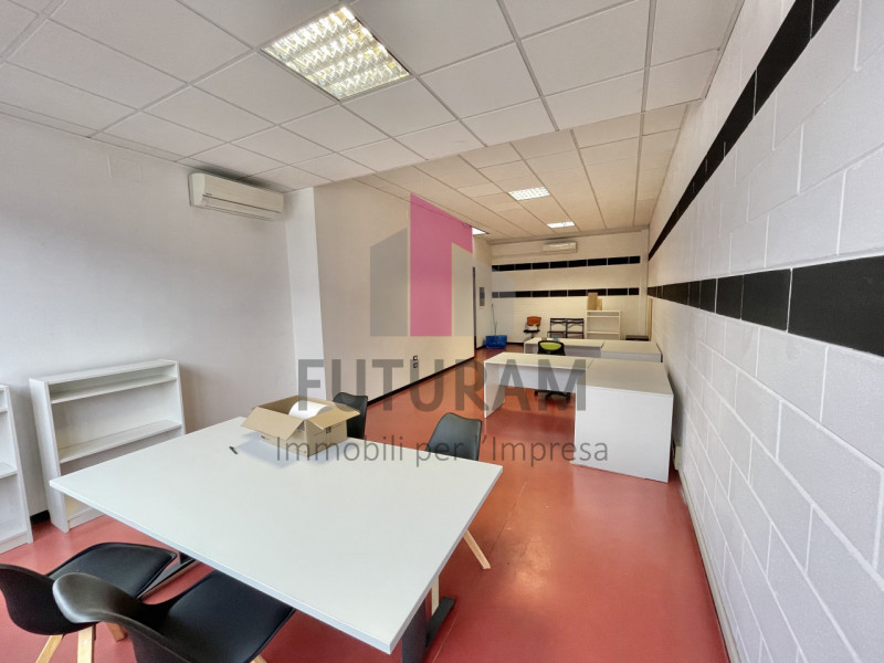 CAMISANO VICENTINO - 13FIL - PER INFO 0444/310220

Proponiamo in affitto un elegante ufficio di 5...