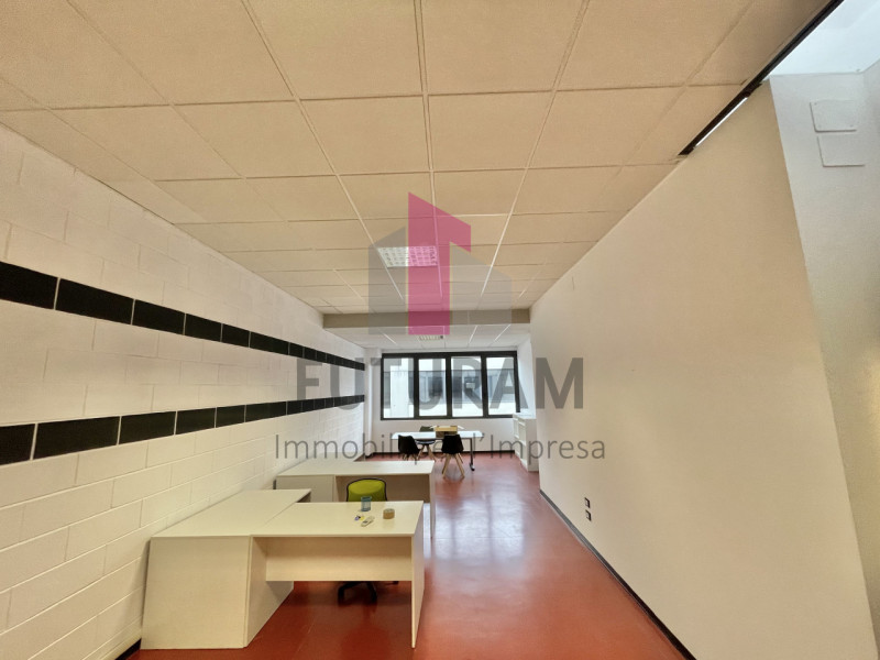 CAMISANO VICENTINO - 13FIL - PER INFO 0444/310220

Proponiamo in affitto un elegante ufficio di 5...