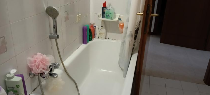 RIF. A.A.75-25

Vendesi all'asta - appartamento al 2° piano con garage in data 07 aprile 2026

De...