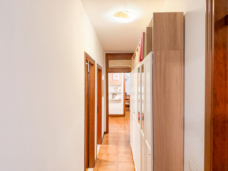 (Per INFO Cristina 3389226442) Ad Albignasego, nel quartiere San Lorenzo, in palazzina comoda a t...