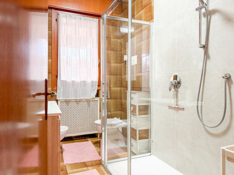 (Per INFO Cristina 3389226442) Ad Albignasego, nel quartiere San Lorenzo, in palazzina comoda a t...