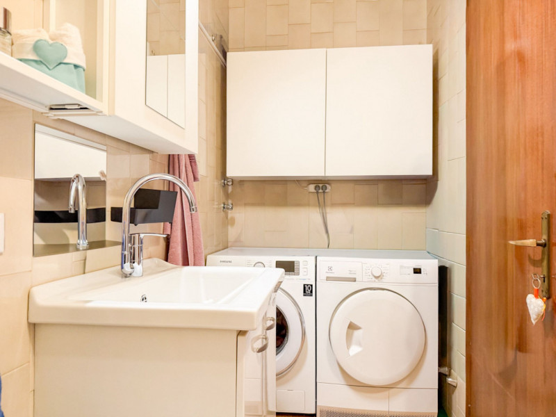 (Per INFO Cristina 3389226442) Ad Albignasego, nel quartiere San Lorenzo, in palazzina comoda a t...