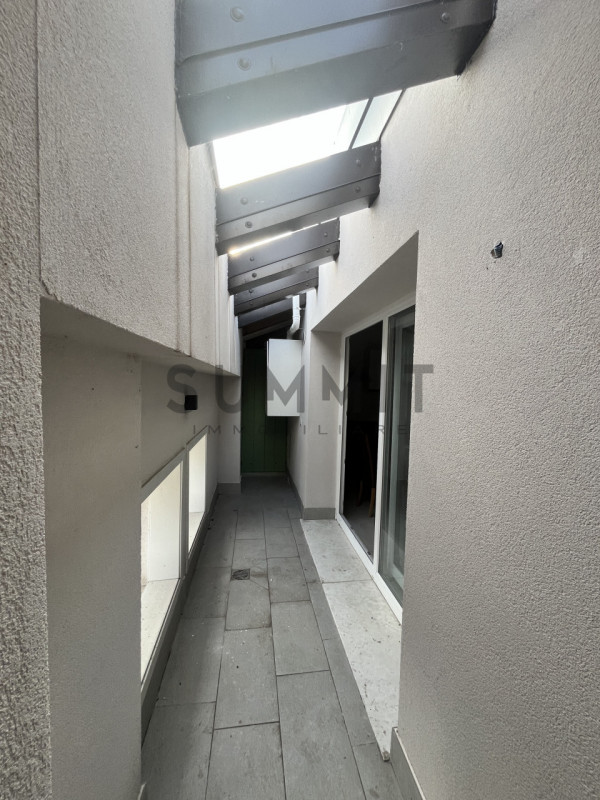 SCHIO - Centro: In pieno centro paese, su importante palazzo riqualificato BICAMERE all'ultimo pi...