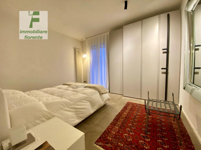 Nel cuore di Montegrotto Terme, in posizione centrale e strategica su Corso delle Terme a 1 km da...