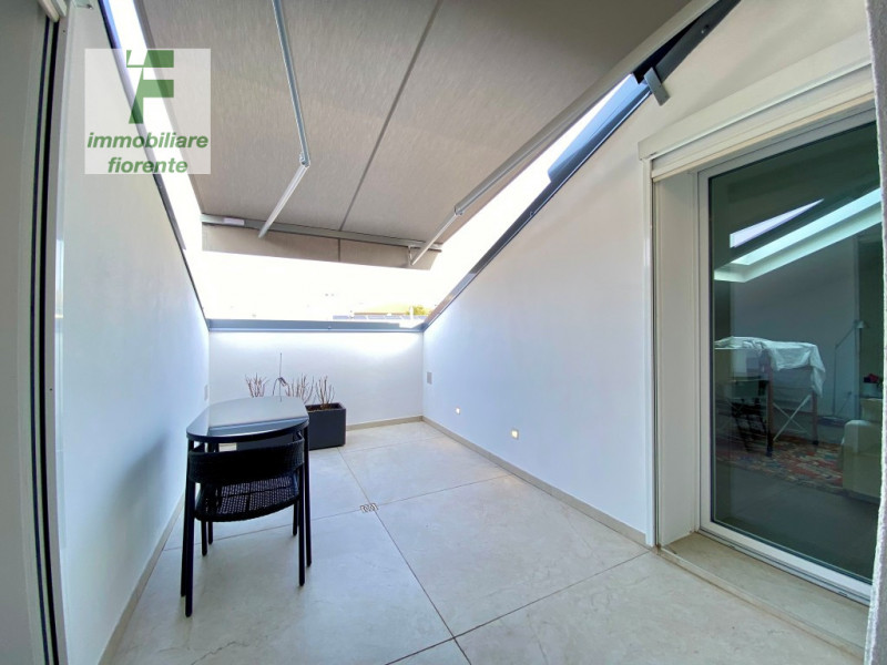 Nel cuore di Montegrotto Terme, in posizione centrale e strategica su Corso delle Terme a 1 km da...