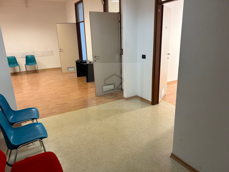 UFFICIO IN VENDITA – PADOVA, VIA VENEZIA

Situato in una zona strategica per attività professiona...