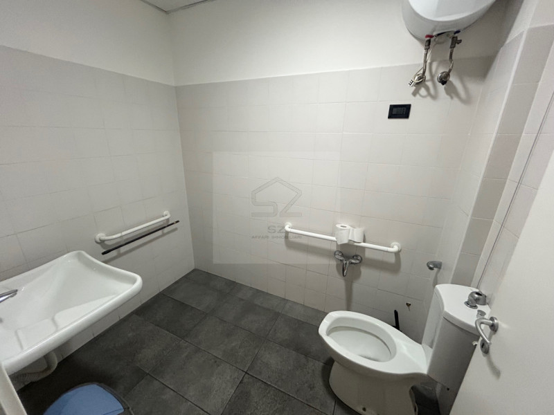 UFFICIO IN VENDITA – PADOVA, VIA VENEZIA

Situato in una zona strategica per attività professiona...