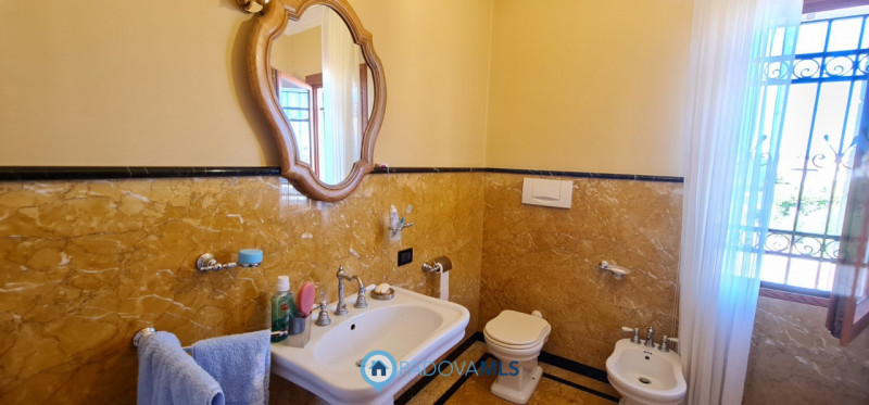 CASA SINGOLA CENTRALISSIMA AD ABANO €.423.000 - rif.JP512

Scopri questa esclusiva casa singola, ...