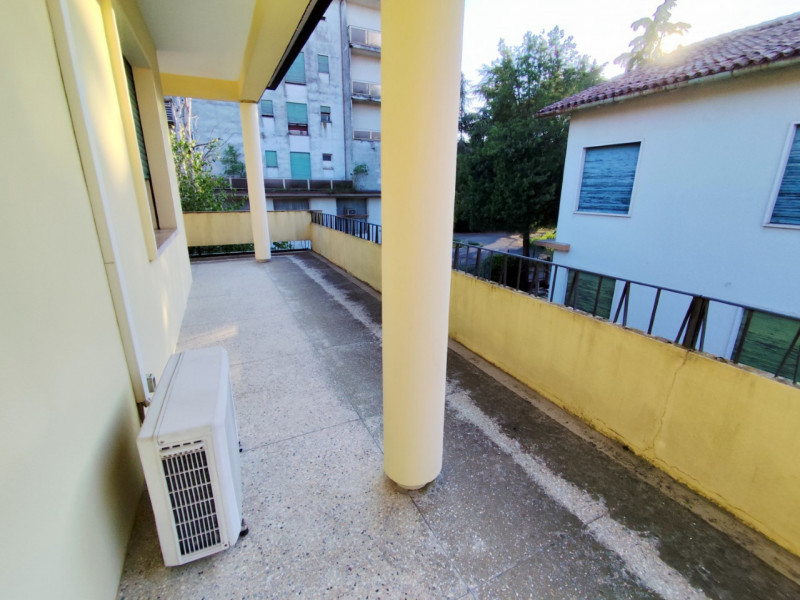 CASA SINGOLA CENTRALISSIMA AD ABANO €.423.000 - rif.JP512

Scopri questa esclusiva casa singola, ...