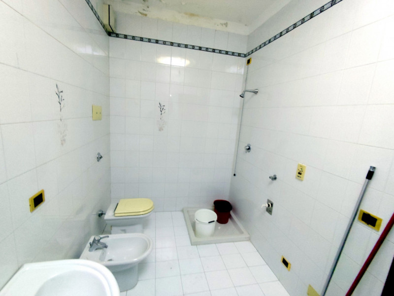 OSPEDALE MILITARE INTROVABILE DUPLEX SU 2 UNITA' €.415.000 - rif.LM011

Scopri un'opportunità uni...