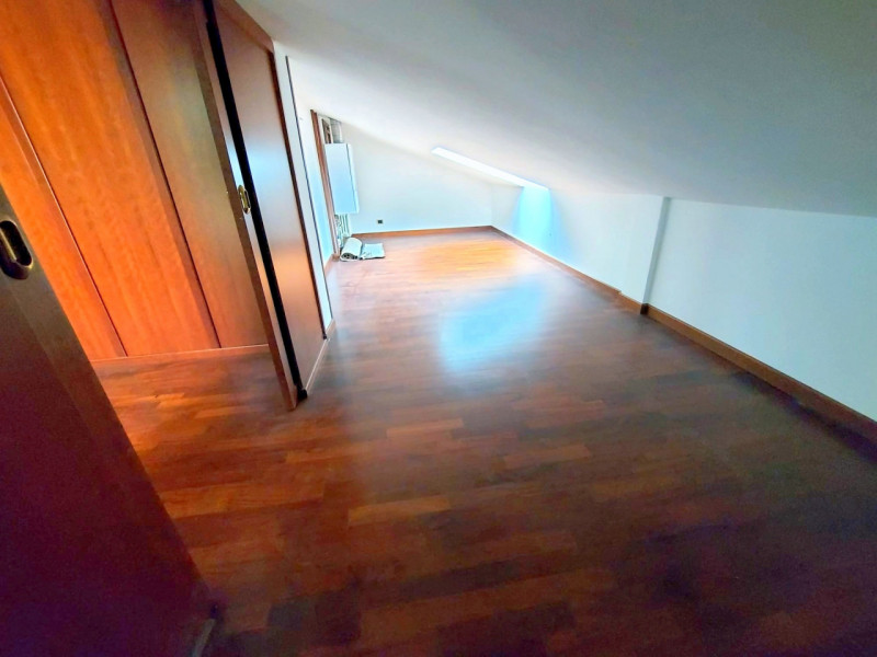 OSPEDALE MILITARE INTROVABILE DUPLEX SU 2 UNITA' €.415.000 - rif.LM011

Scopri un'opportunità uni...