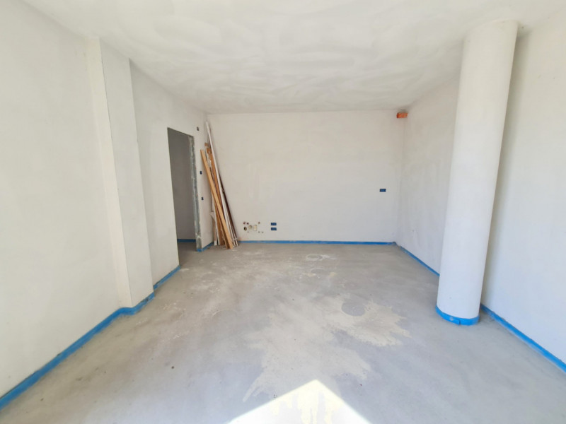 Scopri un attico esclusivo nel cuore di Montegrotto Terme, situato in Corso Delle Terme e disponi...