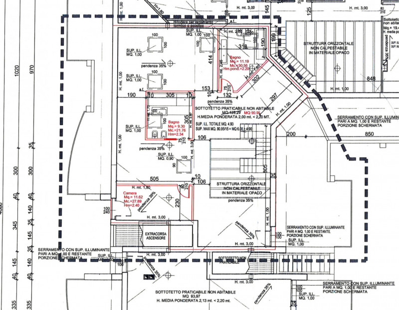 Scopri un attico esclusivo nel cuore di Montegrotto Terme, situato in Corso Delle Terme e disponi...