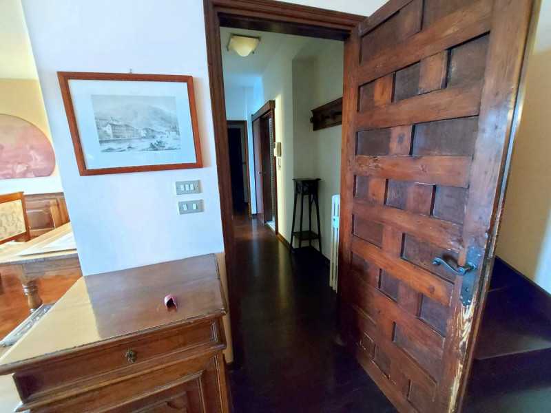 SPLENDIDO DUPLEX VIC. PRATO DELLA VALLE €.550.000 - rif.MG006

Nelle immediate vicinanze del PRAT...