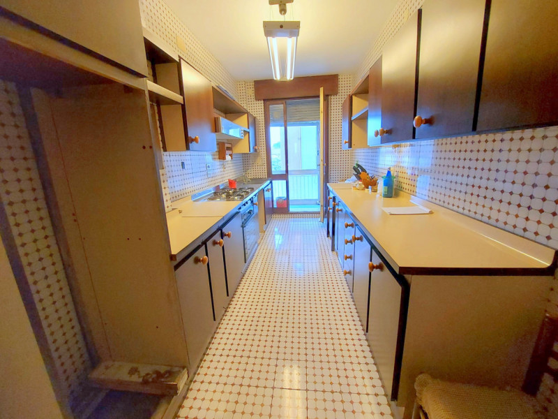 SPLENDIDO DUPLEX VIC. PRATO DELLA VALLE €.550.000 - rif.MG006

Nelle immediate vicinanze del PRAT...