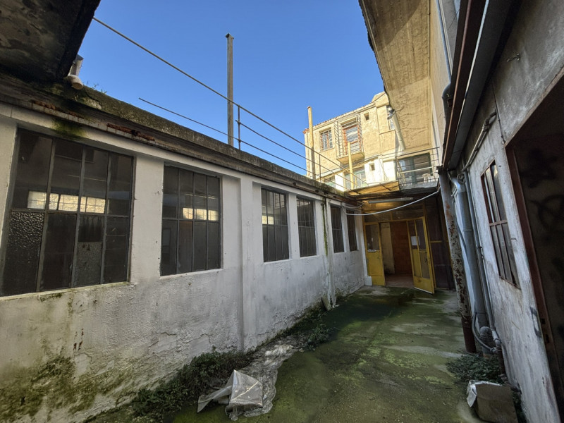 In pieno centro storico a Monselice, nei pressi di Piazza Giuseppe Mazzini, vendesi porzione di p...