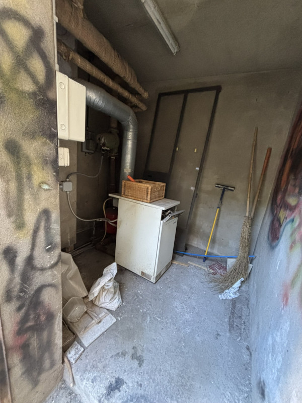 In pieno centro storico a Monselice, nei pressi di Piazza Giuseppe Mazzini, vendesi porzione di p...