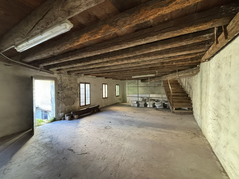 In pieno centro storico a Monselice, nei pressi di Piazza Giuseppe Mazzini, vendesi porzione di p...