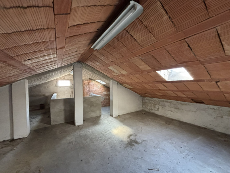 In pieno centro storico a Monselice, nei pressi di Piazza Giuseppe Mazzini, vendesi porzione di p...