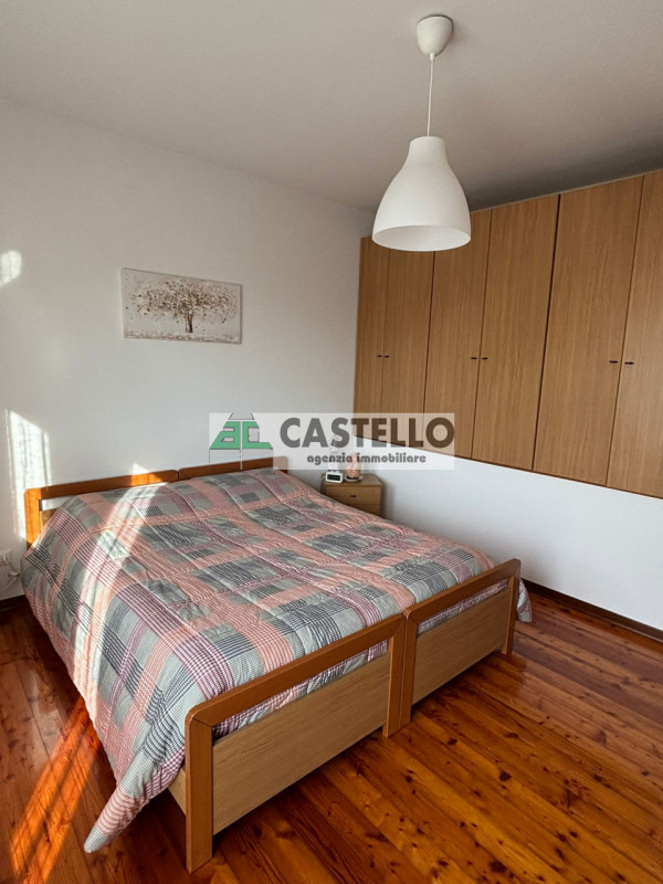 Campodarsego zona Bosco del Vescovo proponiamo in esclusiva 2 porzioni di trifamiliare, con acces...