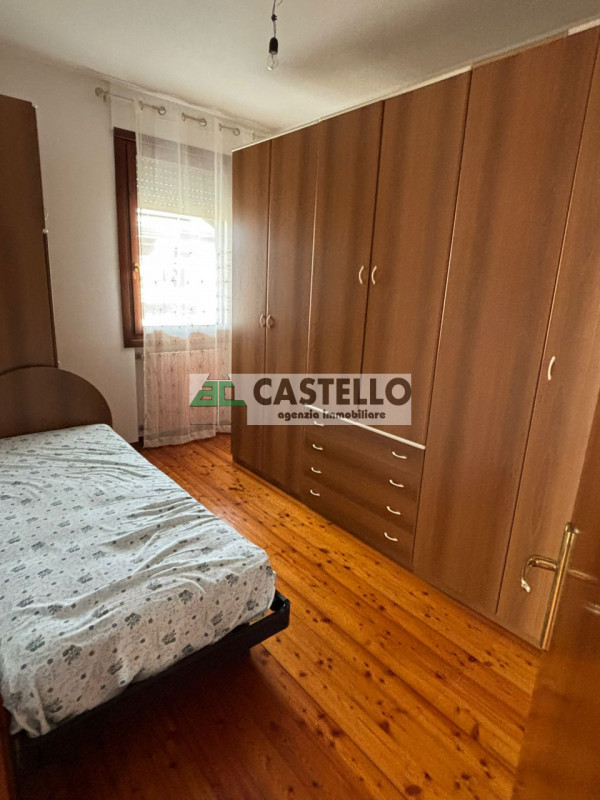 Campodarsego zona Bosco del Vescovo proponiamo in esclusiva 2 porzioni di trifamiliare, con acces...