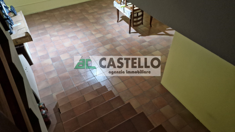 Campodarsego zona Bosco del Vescovo proponiamo in esclusiva 2 porzioni di trifamiliare, con acces...