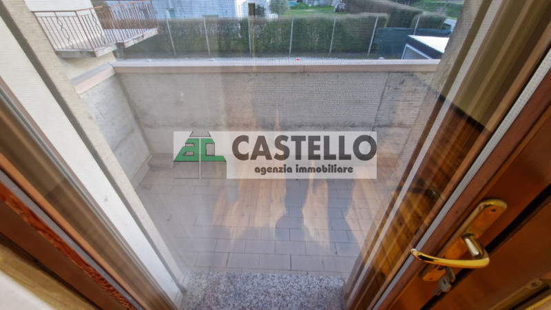 Campodarsego zona Bosco del Vescovo proponiamo in esclusiva 2 porzioni di trifamiliare, con acces...