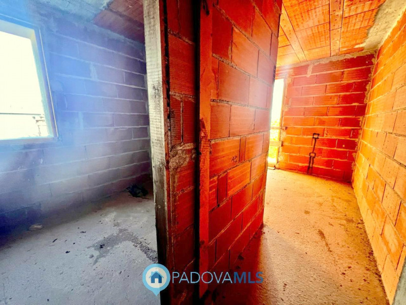 Immobile in esclusiva al Gruppo Padova MLS

Immediata vicinanza al centro di TAGGI DI SOPRA in po...