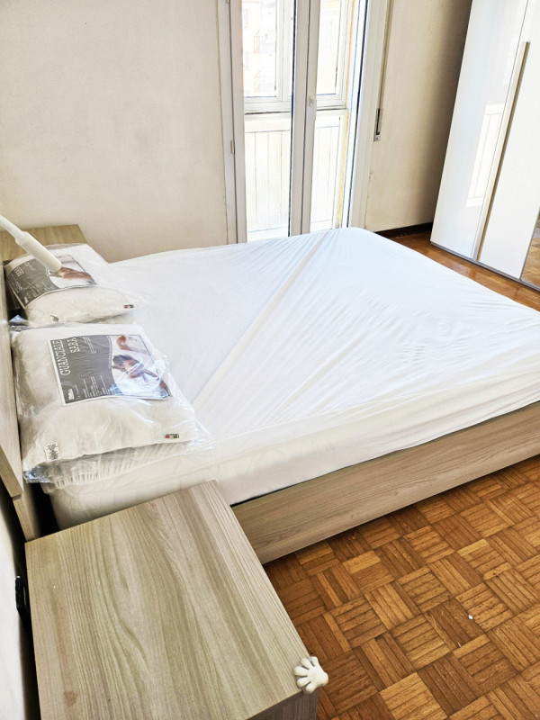 IMMOBILE PER INVESTIMENTO AD ALTA RENDITA!
!!! Attualmente affittato a stanze a lavoratori a 1.80...