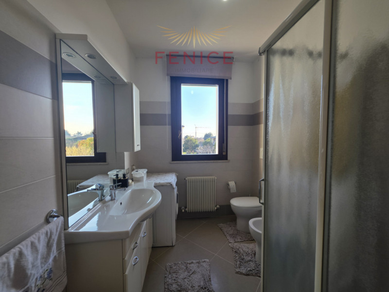 A Trevignano, in provincia di Treviso, nel cuore di un quartiere residenziale curato e ben abitat...