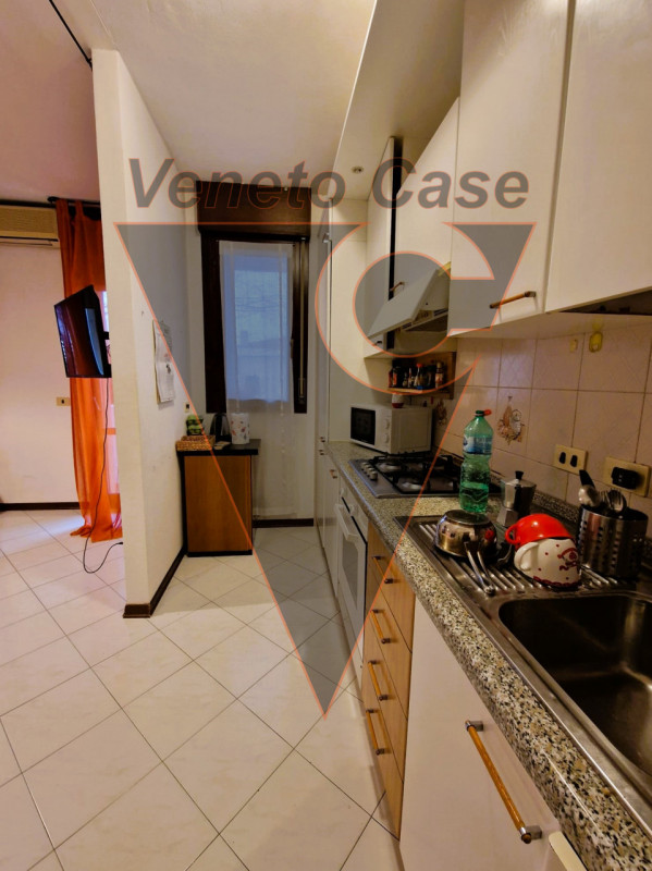 Nel pieno centro di Granze di Camin, nel comune di Padova, proponiamo in vendita appartamento ad ...