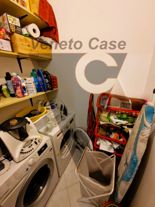 Nel pieno centro di Granze di Camin, nel comune di Padova, proponiamo in vendita appartamento ad ...