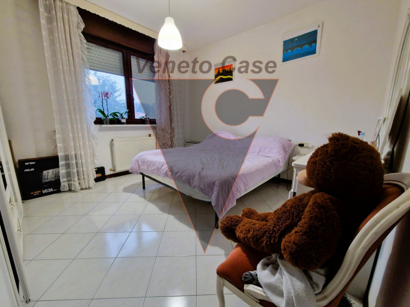 Nel pieno centro di Granze di Camin, nel comune di Padova, proponiamo in vendita appartamento ad ...