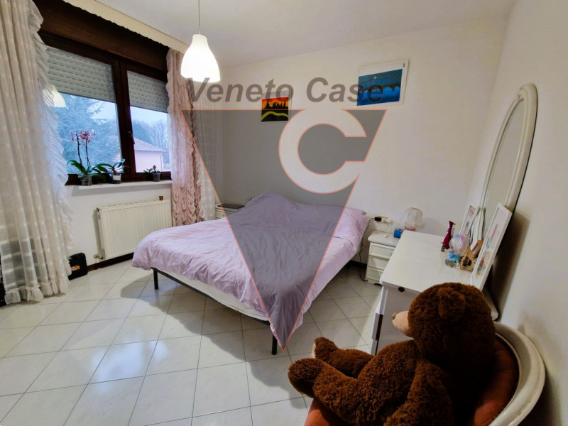 Nel pieno centro di Granze di Camin, nel comune di Padova, proponiamo in vendita appartamento ad ...