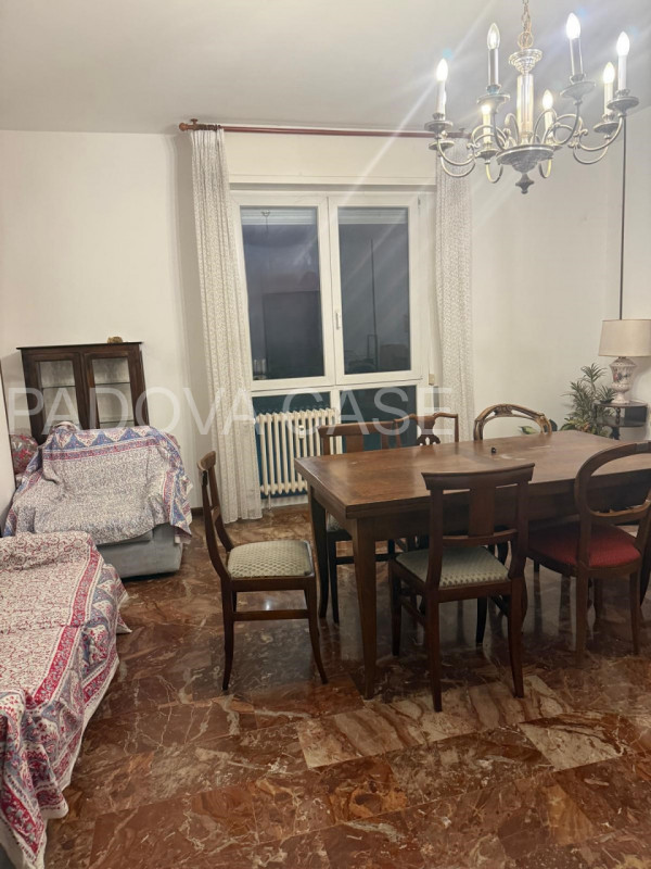 Palestro: Ottima Rendita per Investitori

Situato in una delle zone più servite e ricercate, prop...