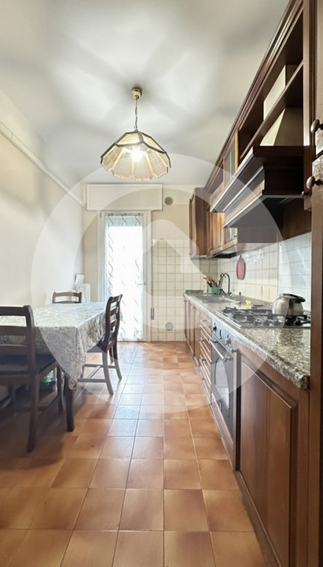 Borgoricco zona centrale: situato al primo piano di una palazzina composta da sole otto unità abi...