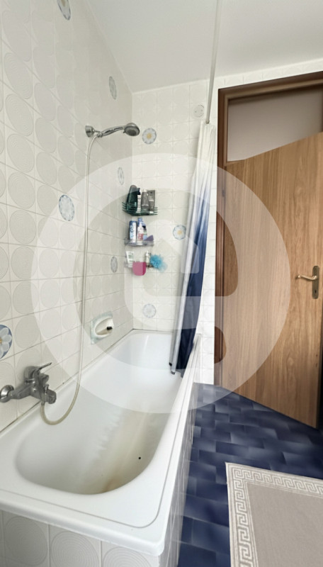 Borgoricco zona centrale: situato al primo piano di una palazzina composta da sole otto unità abi...