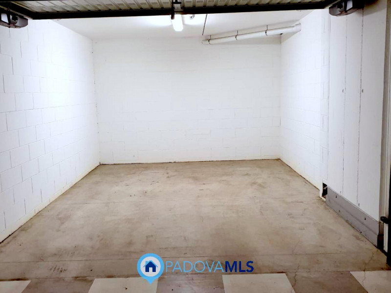 Immobile in esclusiva al Gruppo Padova MLS

VENDESI BOX AUTO – PARCHEGGIO MULTIPIANO, VIA TRIESTE...