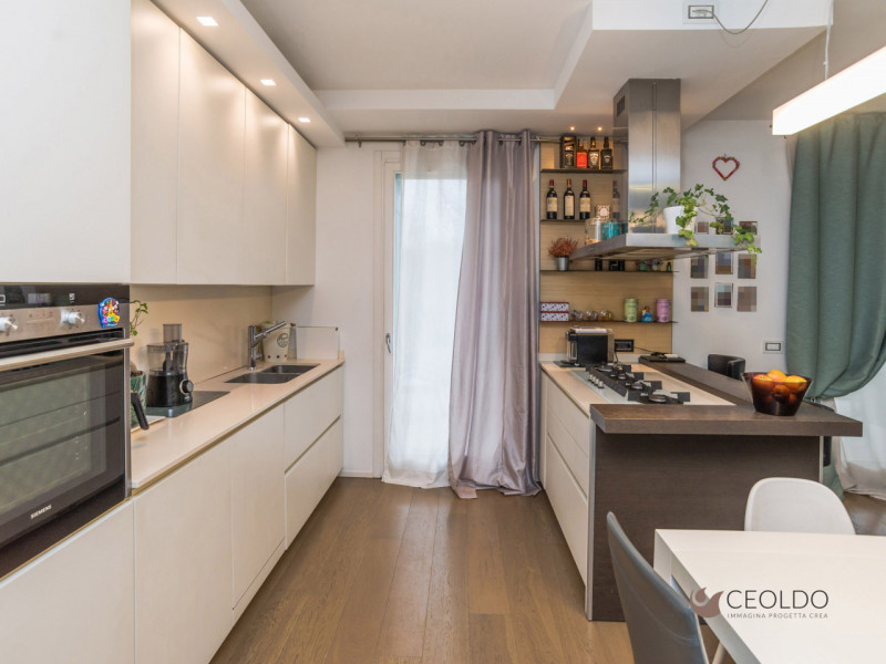 VIGONZA , localita' PERAROLO, nel cuore verdeggiante del paese proponiamo in vendita un raffinato...