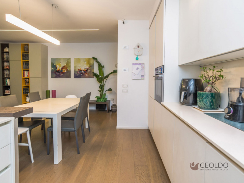 VIGONZA , localita' PERAROLO, nel cuore verdeggiante del paese proponiamo in vendita un raffinato...