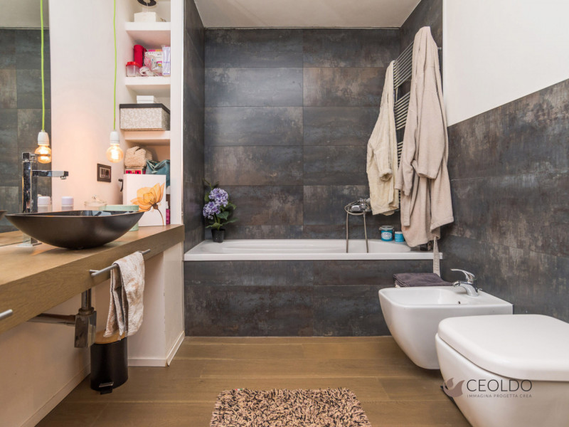 VIGONZA , localita' PERAROLO, nel cuore verdeggiante del paese proponiamo in vendita un raffinato...