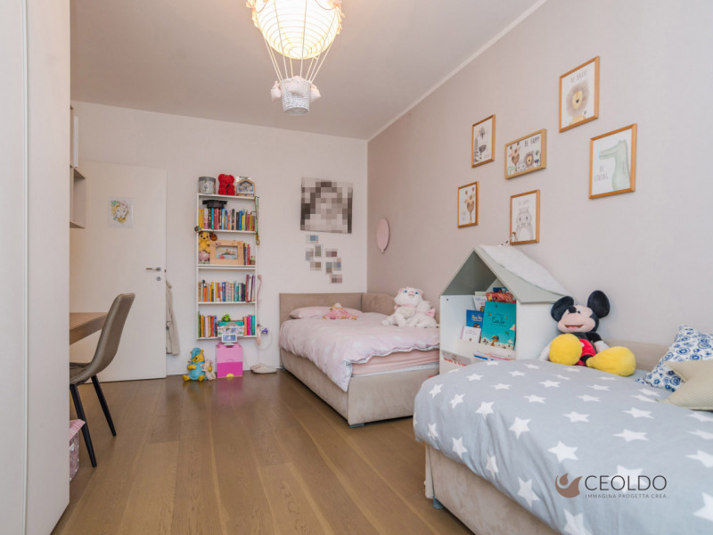 VIGONZA , localita' PERAROLO, nel cuore verdeggiante del paese proponiamo in vendita un raffinato...