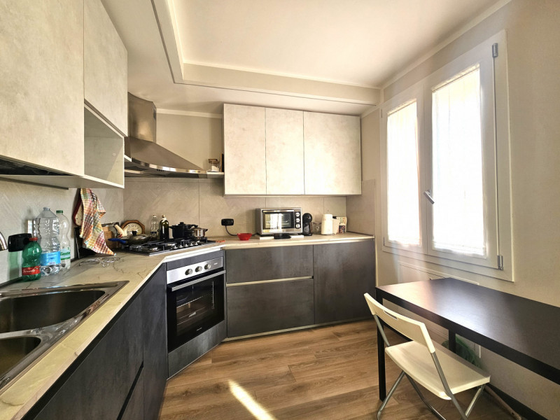 Nel Comune di Ponte San Nicolò, ma alle porte di Padova, proponiamo in locazione una porzione ind...