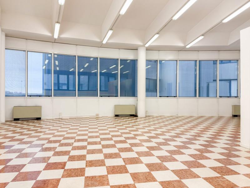 (PER INFO VITTORIO 3517343301) In una delle aree più comode e strategiche di Vicenza, precisament...