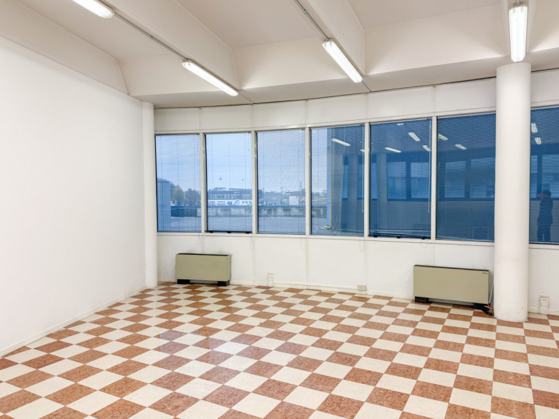 (PER INFO VITTORIO 3517343301) In una delle aree più comode e strategiche di Vicenza, precisament...