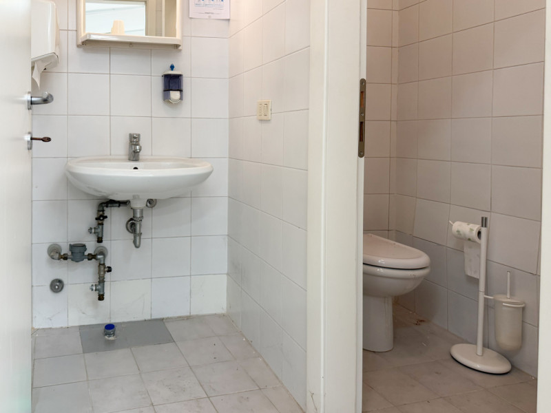 (PER INFO VITTORIO 3517343301) In una delle aree più comode e strategiche di Vicenza, precisament...