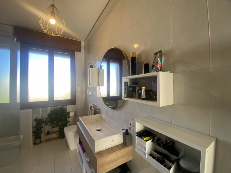 Scopri la tua nuova casa nel cuore del tranquillo e residenziale comune di Grisignano di Zocco. P...