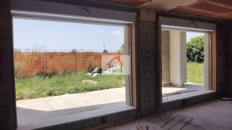 NUOVA COSTRUZIONE IN PRONTA CONSEGNA AL GREZZO AVANZATO

Proponiamo in vendita una splendida bifa...