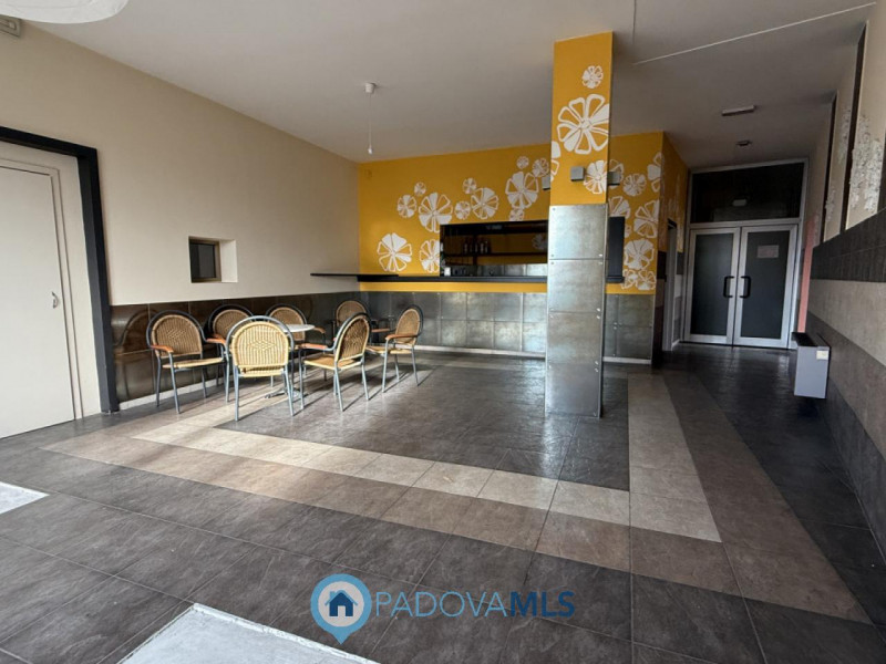 Immobile in esclusiva al Gruppo Padova MLS

ARCELLA – STAZIONE STRUTTURA COMMERCIALE con scoperto...