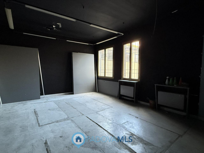 Immobile in esclusiva al Gruppo Padova MLS

ARCELLA – STAZIONE STRUTTURA COMMERCIALE con scoperto...